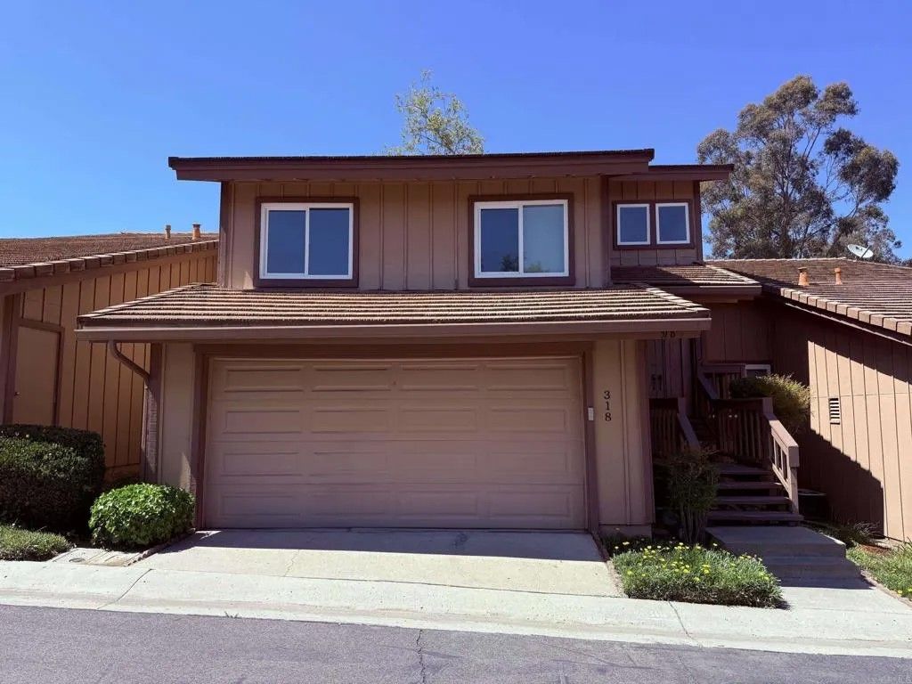 Photo of 318 Windyridge Glen, Escondido, CA 92026 (MLS # NDP2605303)