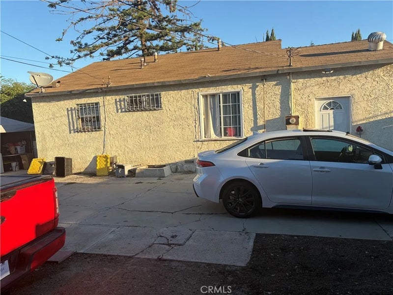 1310 W Tichenor