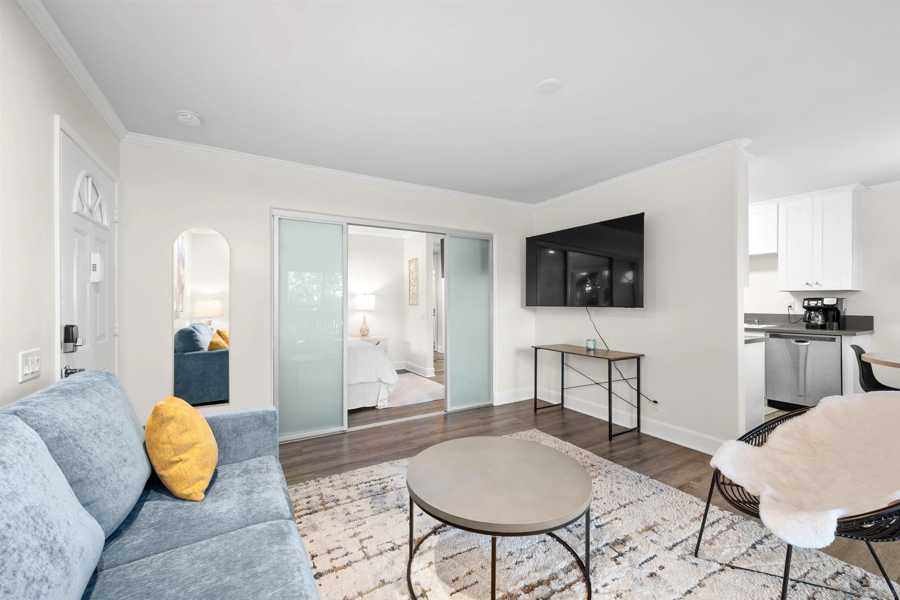 8581 Villa La Jolla Dr N