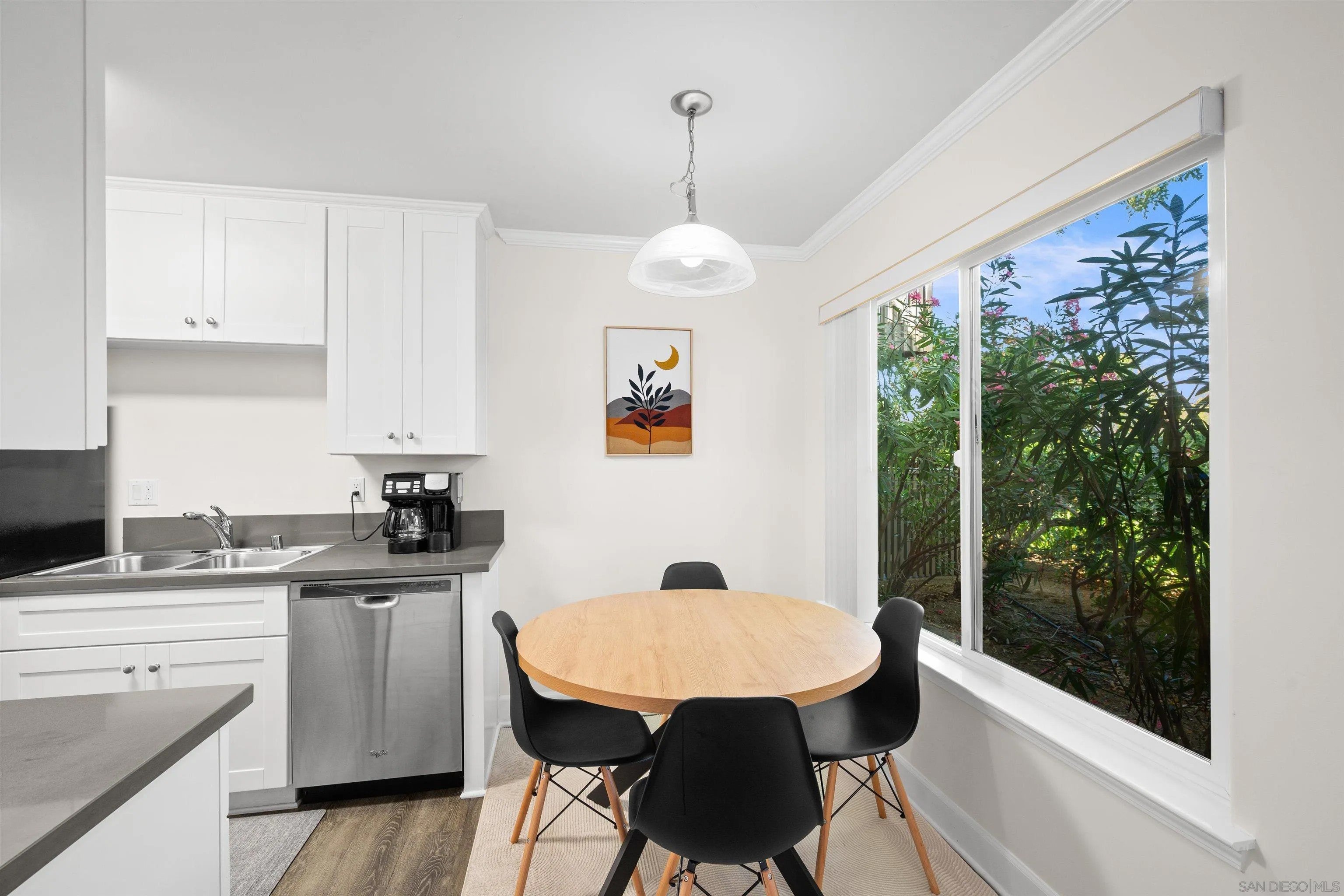 8581 Villa La Jolla Dr N
