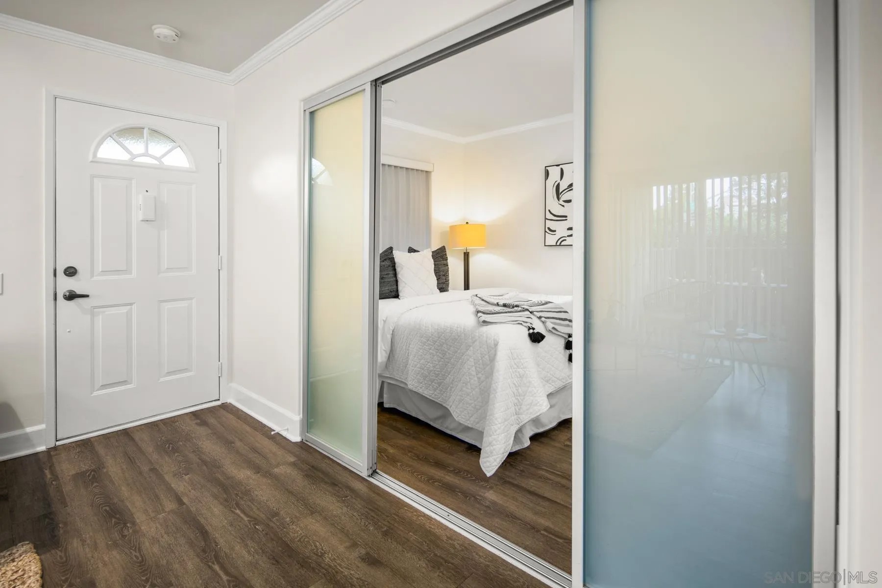 8581 Villa La Jolla Dr N