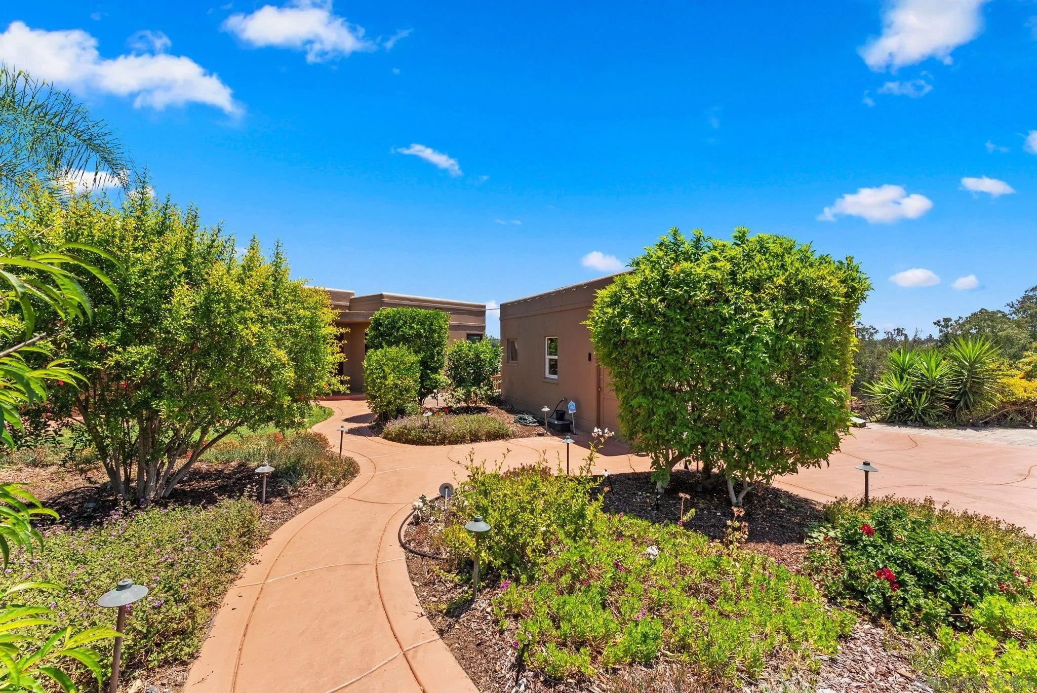 4391 Middlesex Drive