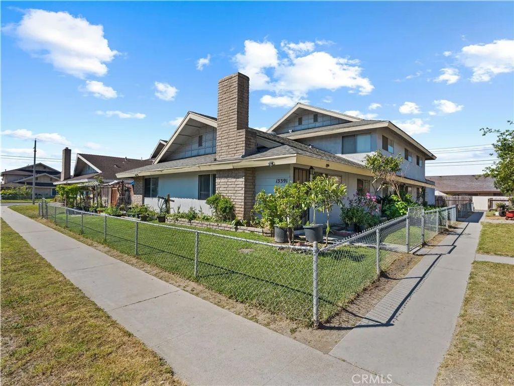 Photo of 13391 Palm Street, Garden Grove, CA 92843 (MLS # TR26042968)