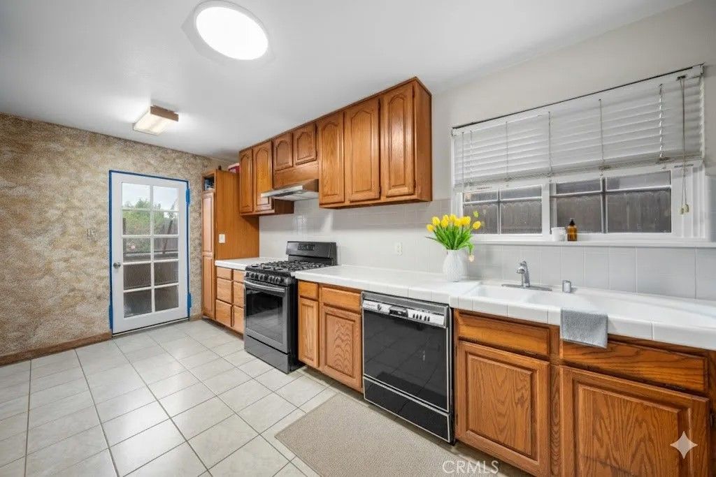 Photo of 16738 Index, Granada Hills, CA 91344 (MLS # DW25271934)