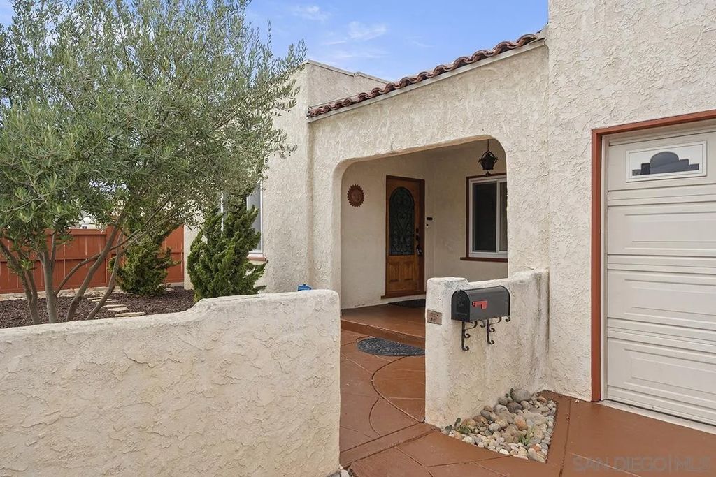Photo of 4344 Yale Ave, La Mesa, CA 91942 (MLS # 250041721)