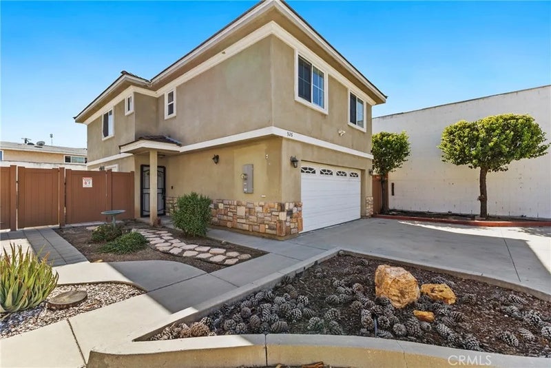 924 S Montebello E