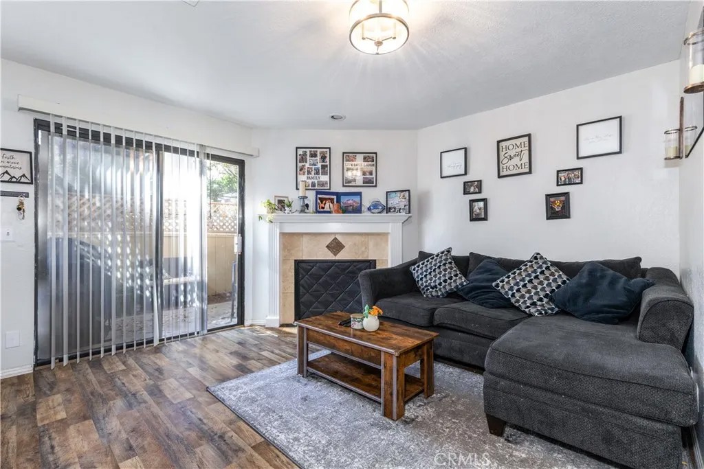 3750 El Camino Real