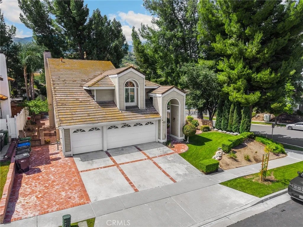 Photo of 3350 Amy Dr, Corona, CA 92882 (MLS # PW26077946)