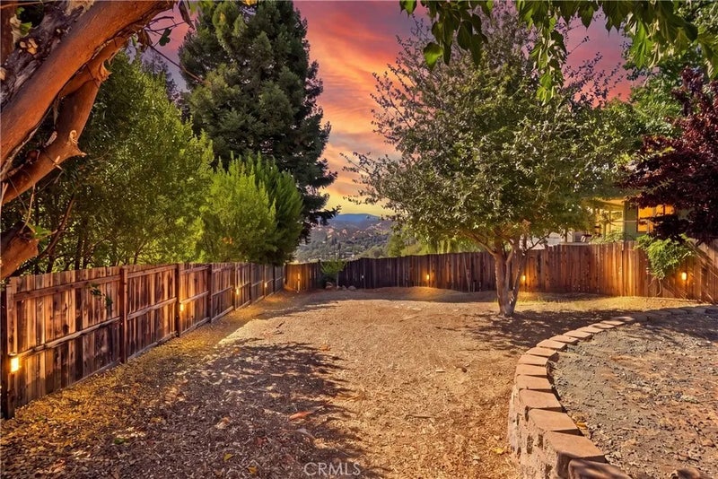 19527 Stonegate