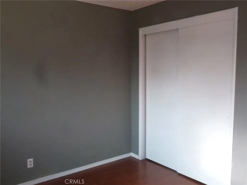 1406 Queens Circle