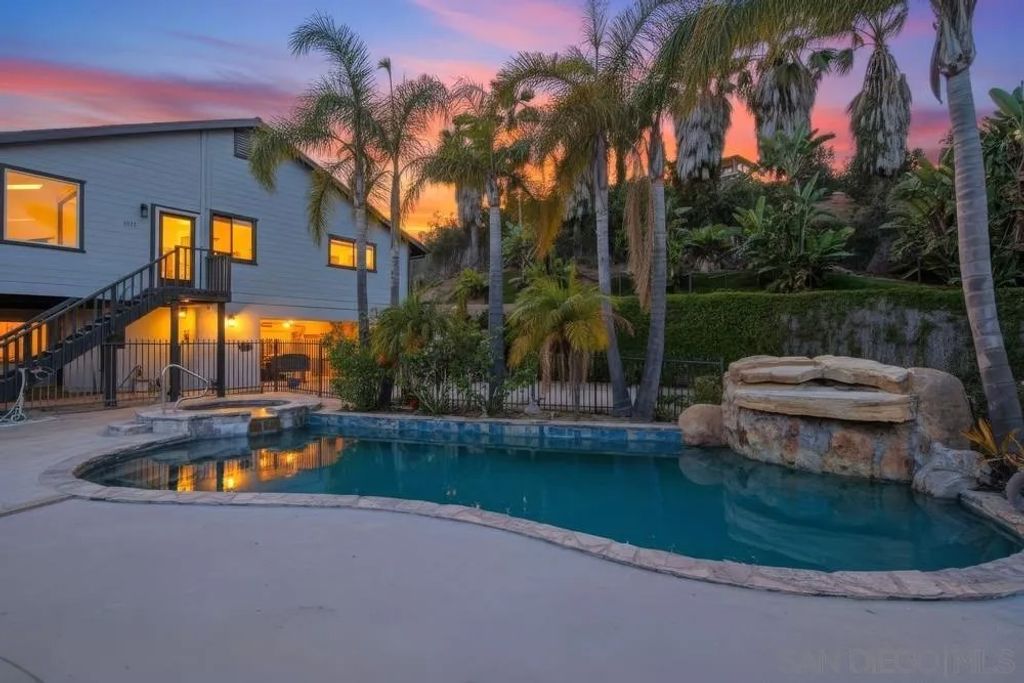 Photo of 25147 Jack Rabbit Acres #2, Escondido, CA 92026 (MLS # 250046270)