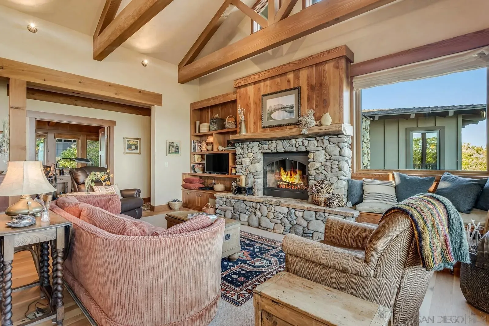 Julian, California 92036, United States, 4 Bedrooms Bedrooms, ,5 BathroomsBathrooms,Residential,Active,253181