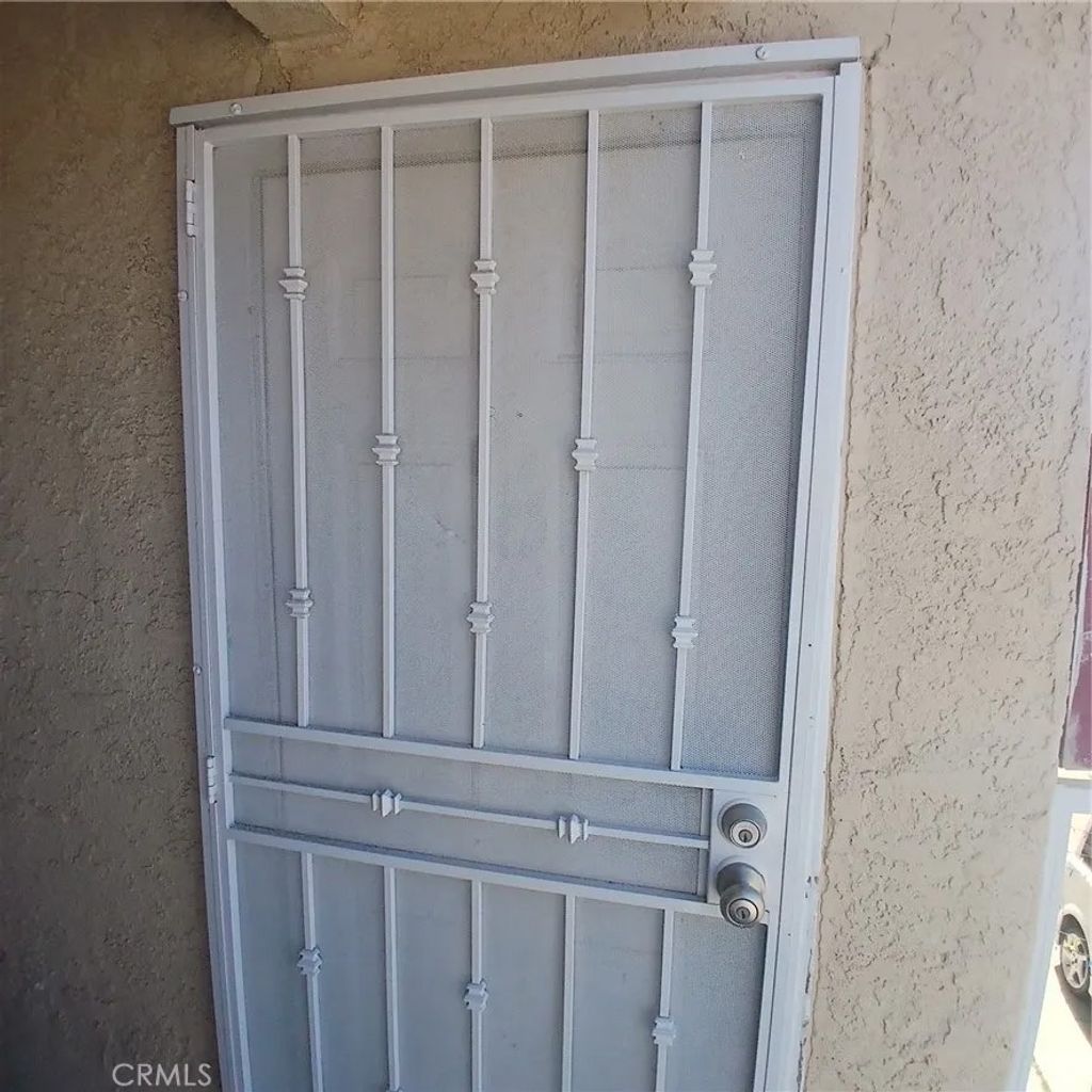 Photo of 509 E Avenue Q-2 #B, Palmdale, CA 93550 (MLS # SR26054759)