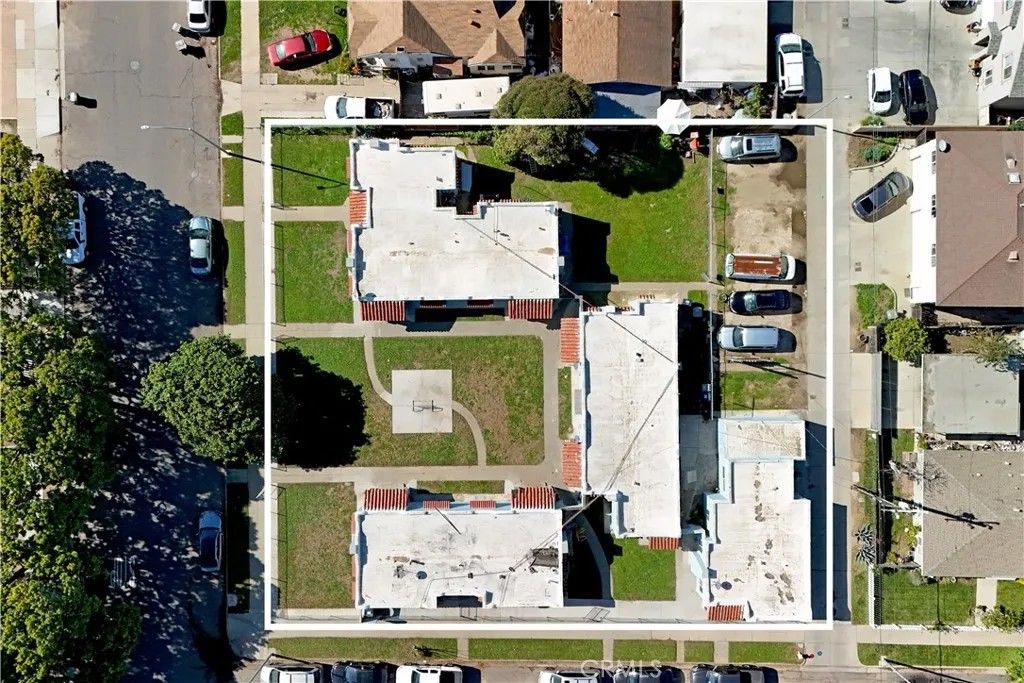 Photo of 223 E Tunnell St, Santa Maria, CA 93454 (MLS # SC26042800)