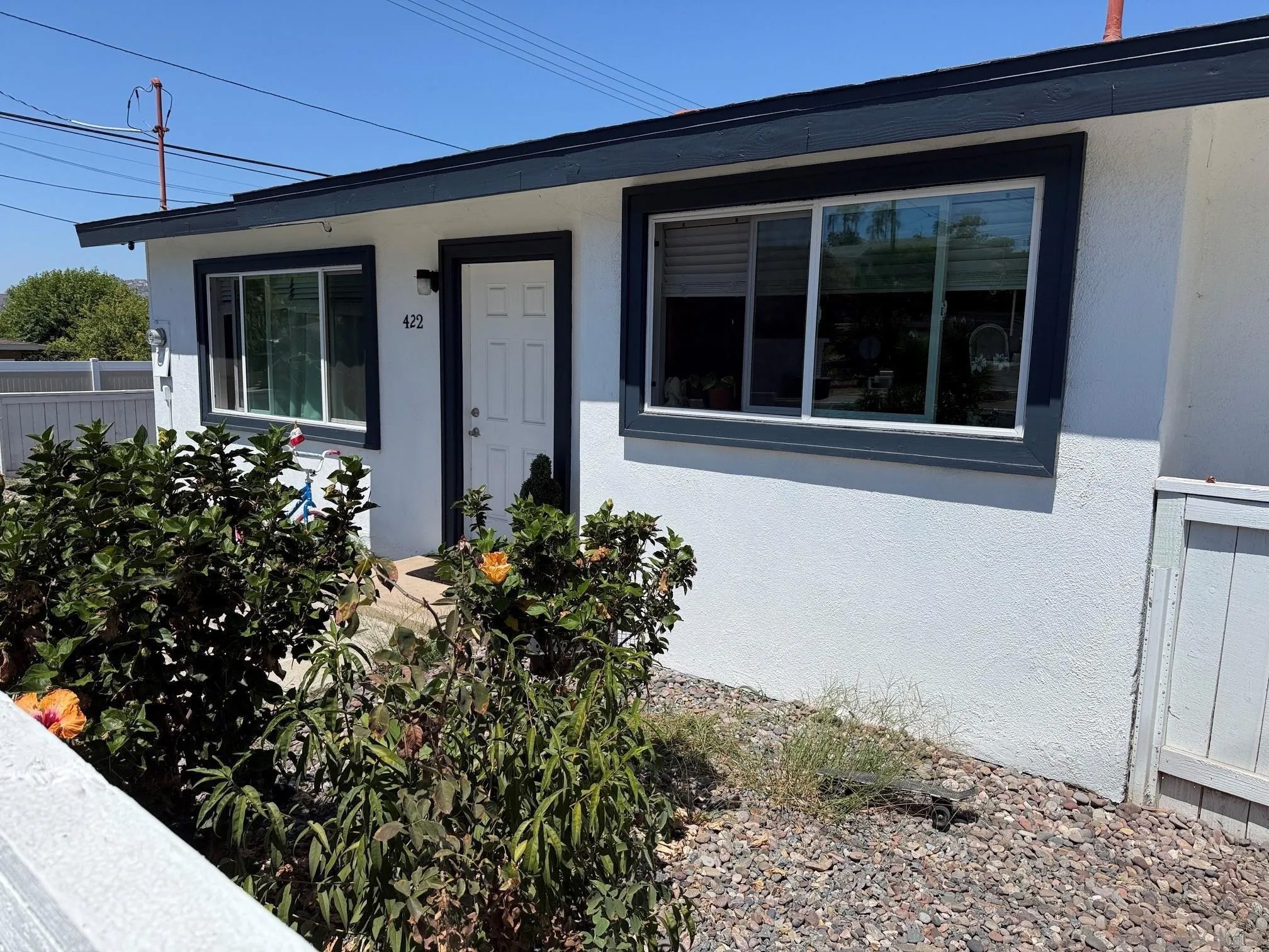 422 S Date St.