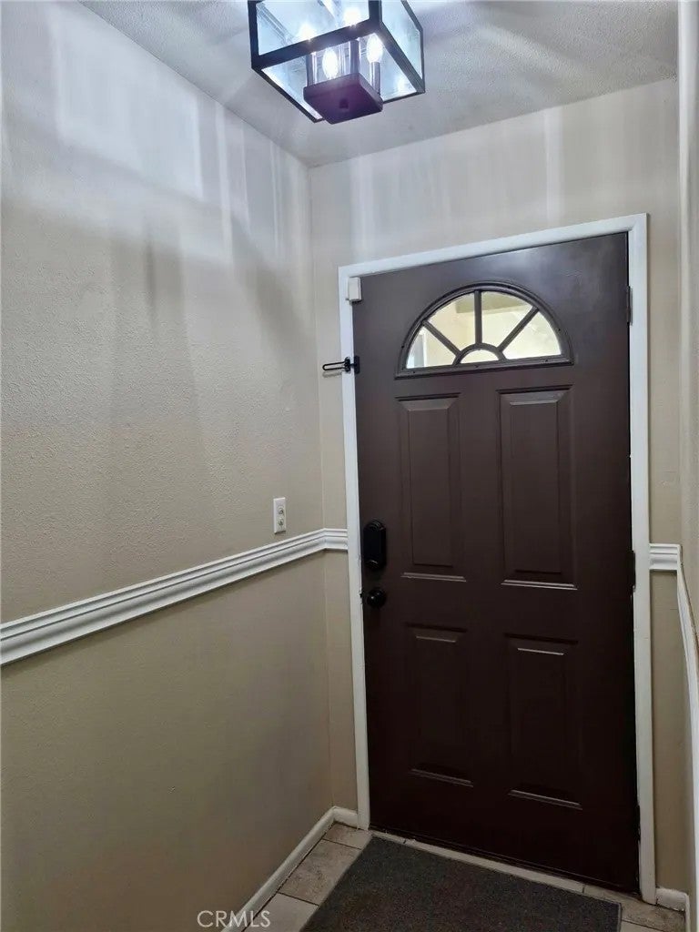 9785 Vine