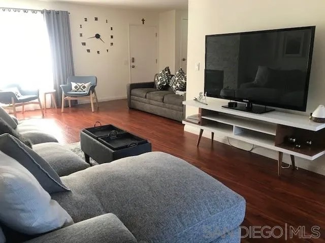 2771 Caminito San Marino