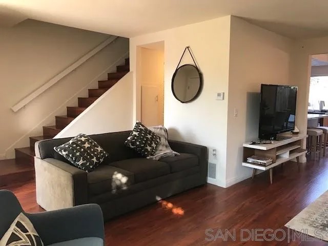 2771 Caminito San Marino