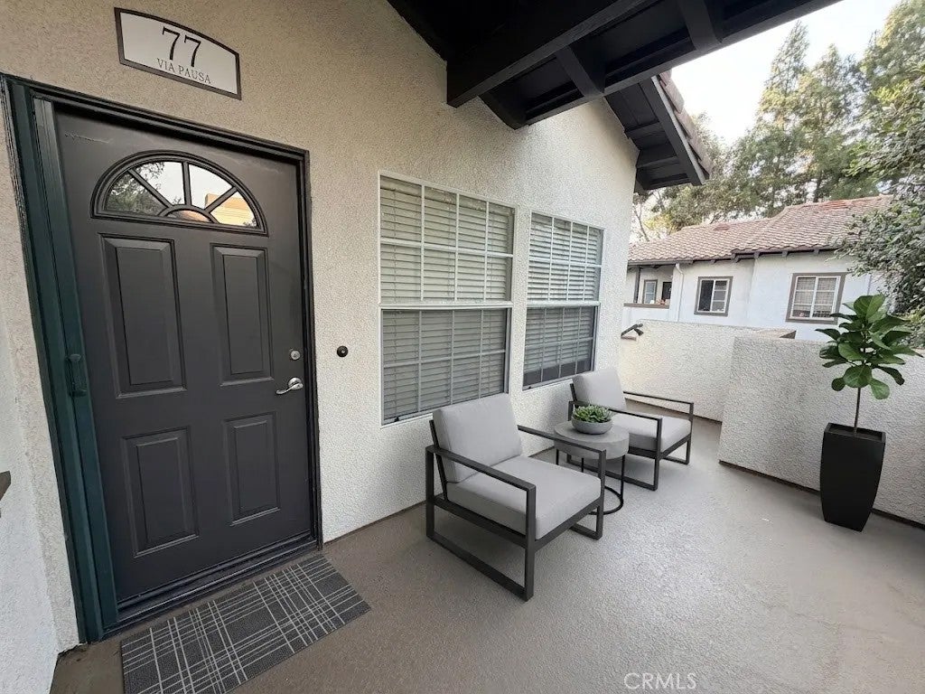 Photo of 77 Via Pausa, Rancho Santa Margarita, CA 92688 (MLS # OC26195970)