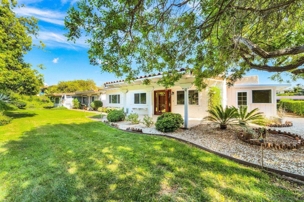 Photo of 12424 Rios Road, San Diego, CA 92128 (MLS # 2600400)