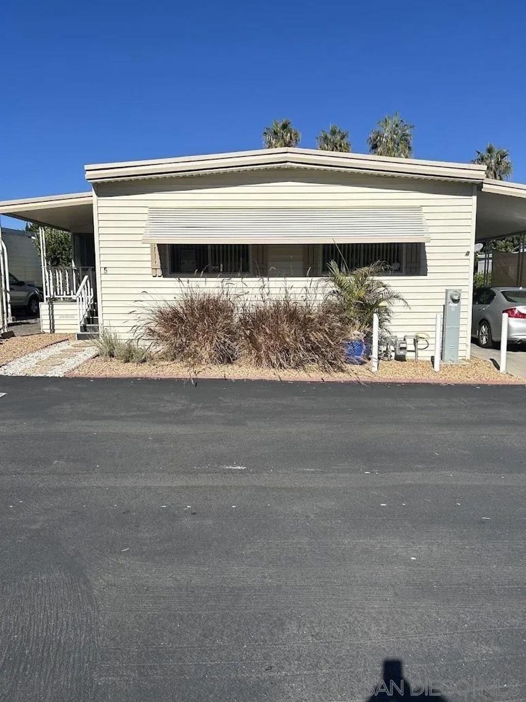 Photo of 1501 Anza Avenue #5, Vista, CA 92084 (MLS # 250042137)