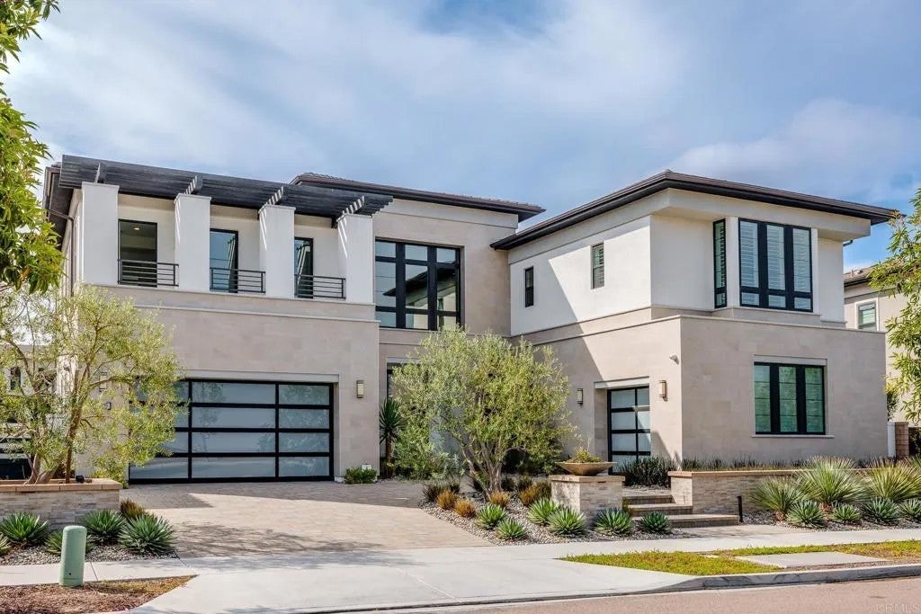 6179 Summit Crest Circle