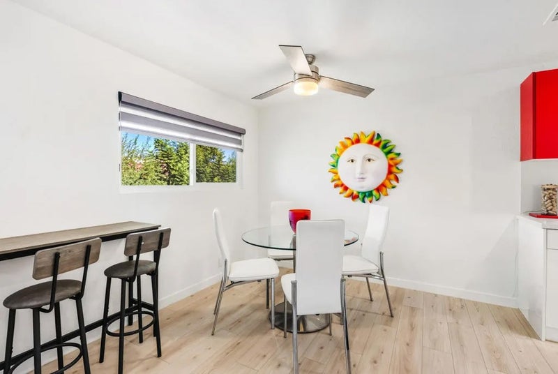 2812 N Auburn Court F201