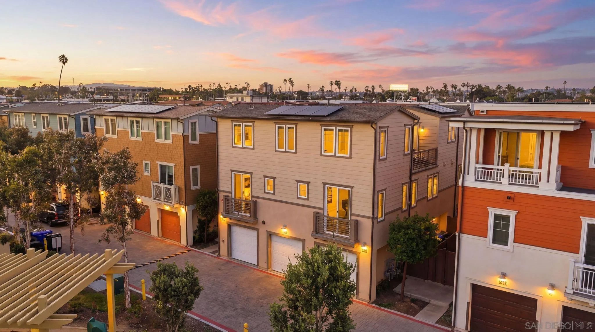 810 Santa Barbara Pl