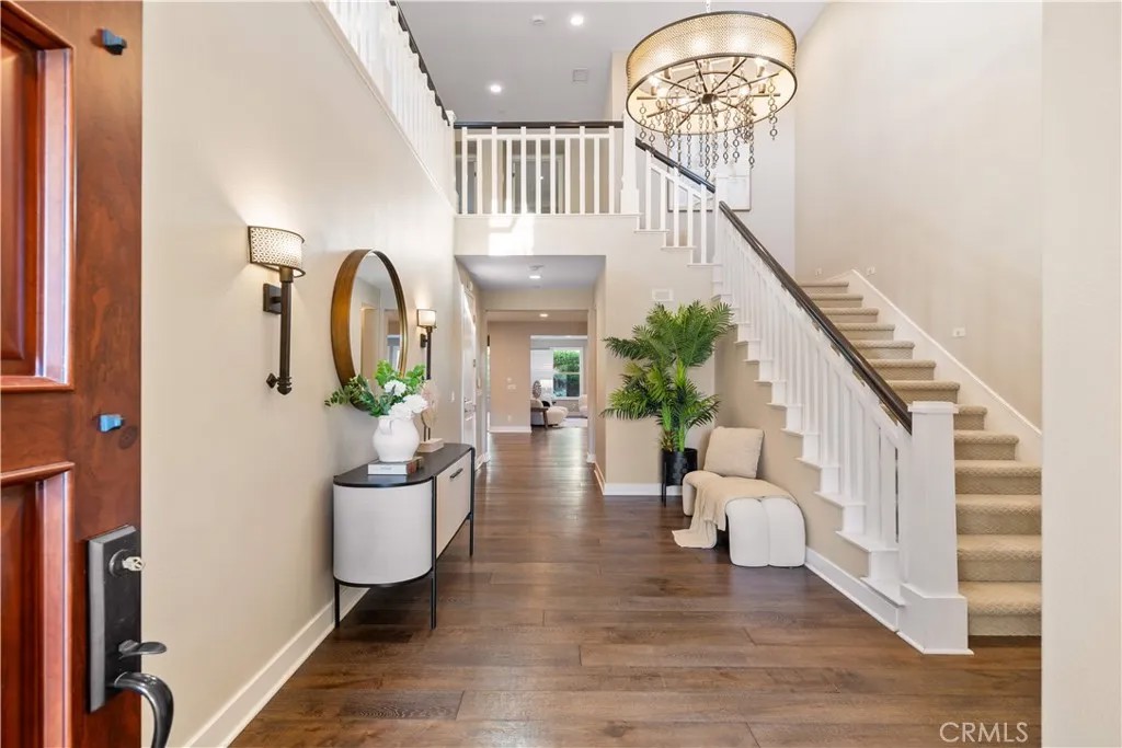 74 Gainsboro