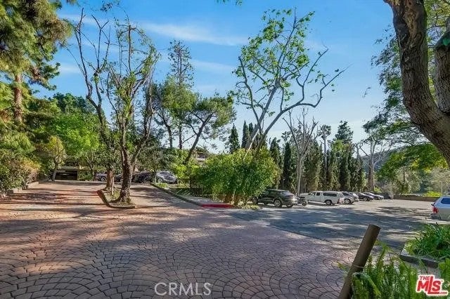 2700 Cahuenga Boulevard East 2217