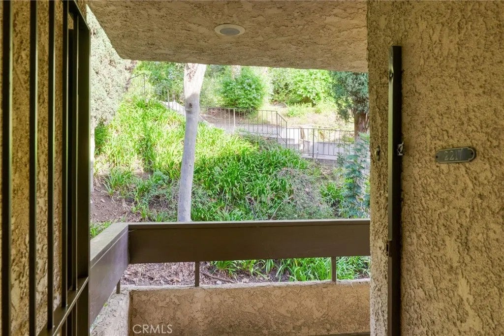 2700 Cahuenga Boulevard East 2217