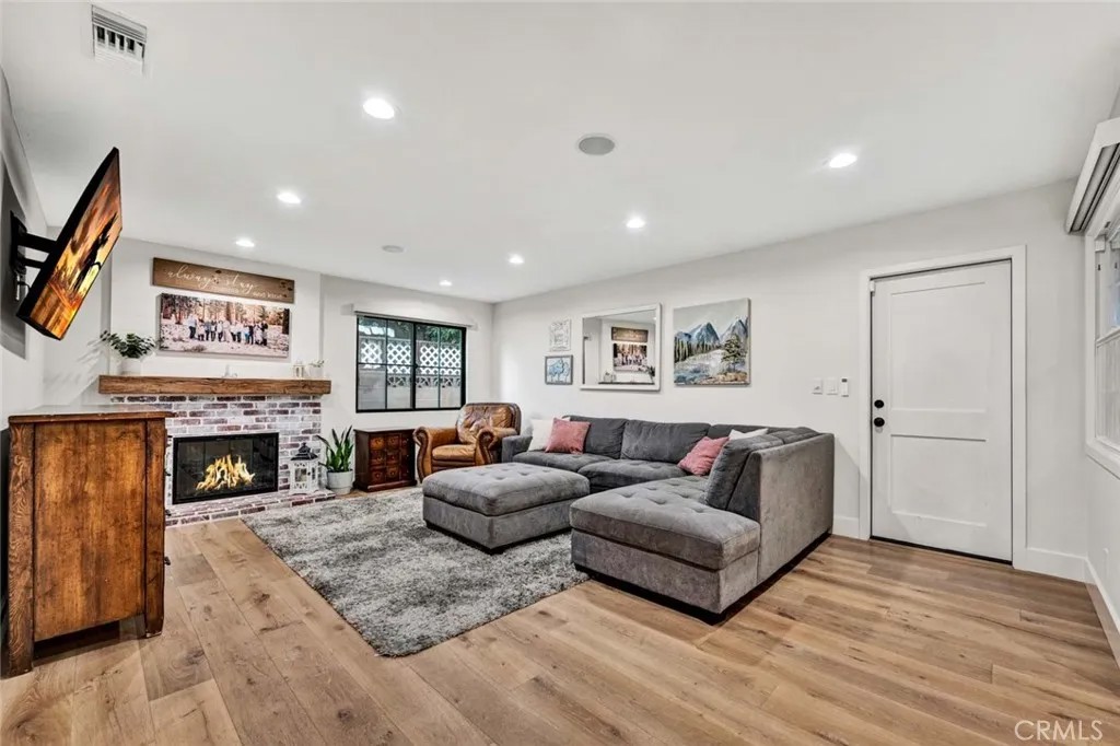 10691 Henderson Avenue