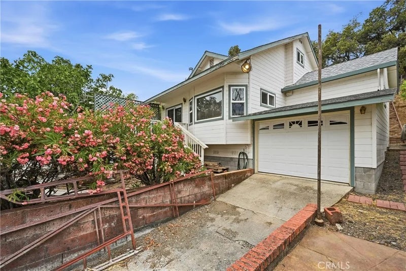 4075 Mesa Drive