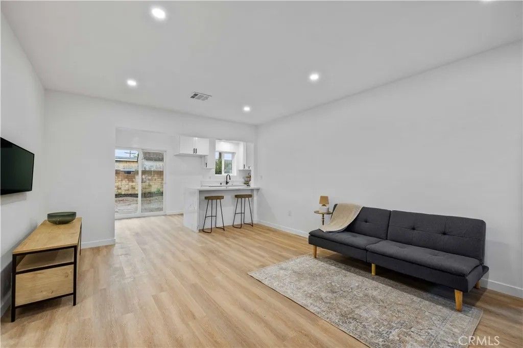 Photo of 13279 Pierce Street, Pacoima, CA 91331 (MLS # SR26001580)