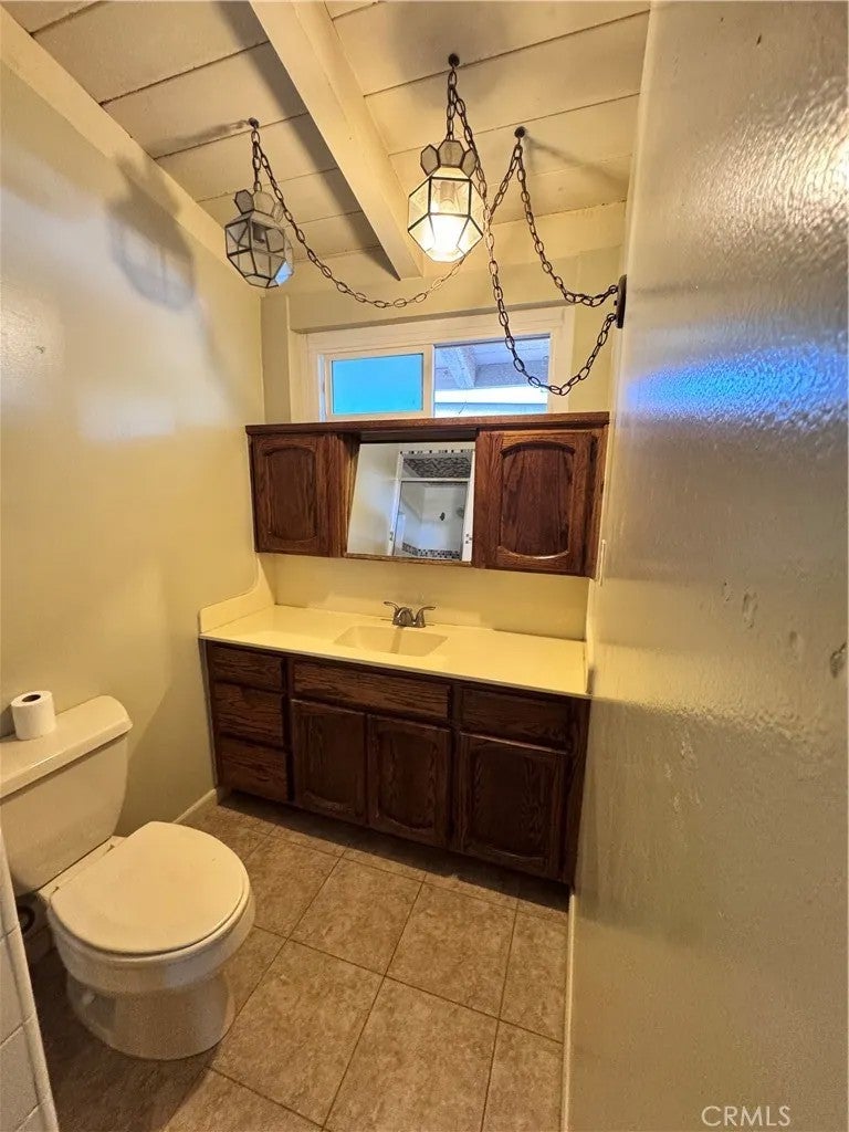 2605 E Santa Fe