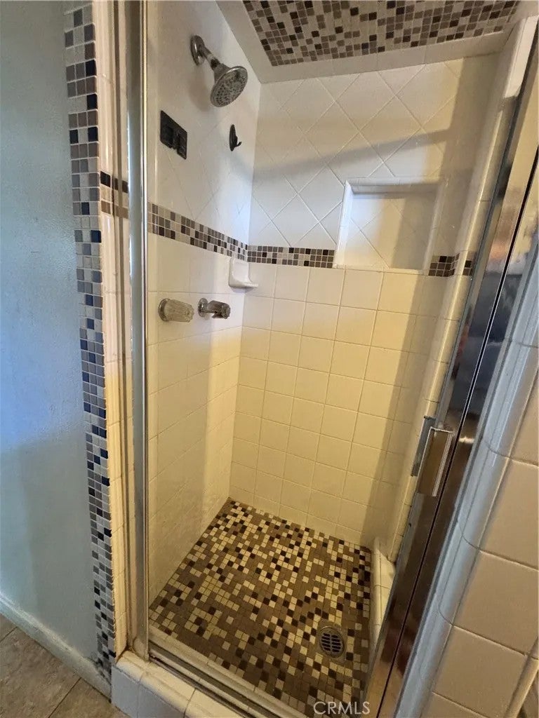 2605 E Santa Fe