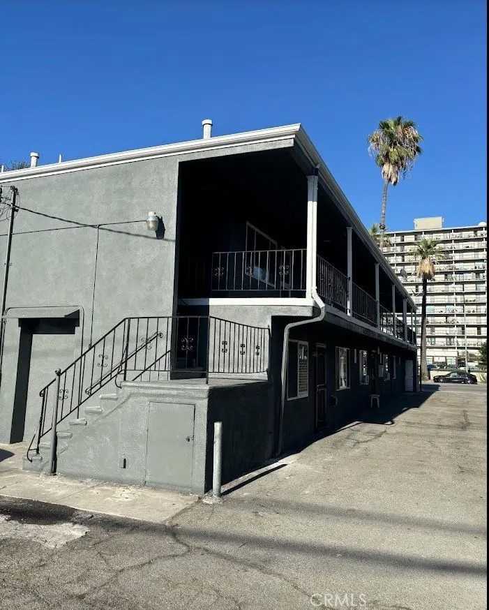 1021 Pacific