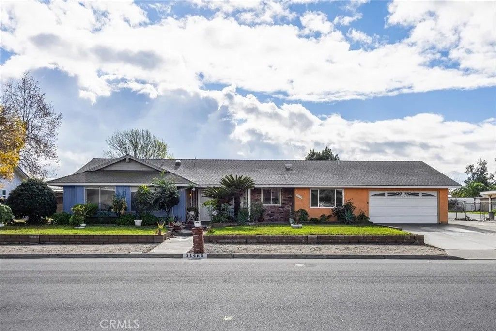 Photo of 11466 Antigua Drive, Jurupa Valley, CA 91752 (MLS # CV25279193)