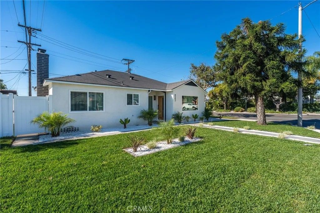 Photo of 8502 Comolette St, Downey, CA 90242 (MLS # DW25251758)