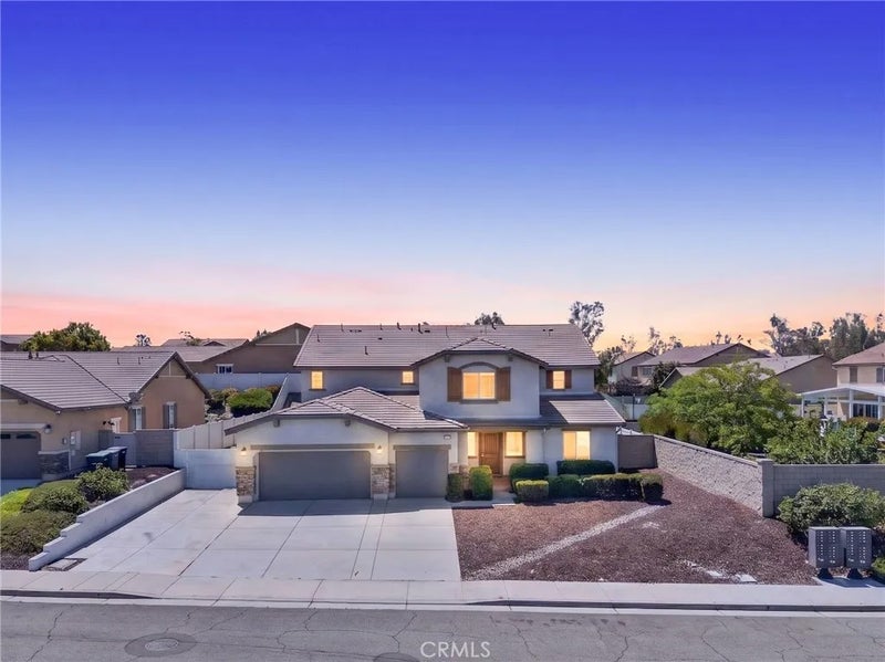 23347 Crystal Way