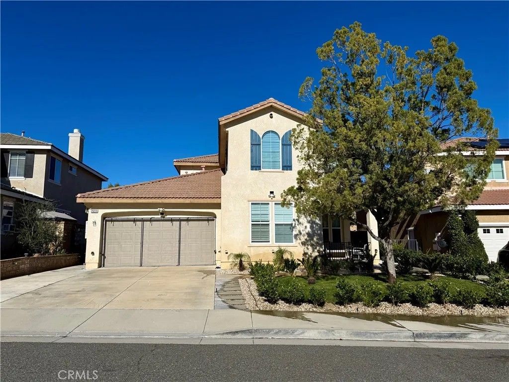 Photo of 29223 Bernardo Way, Valencia, CA 91354 (MLS # GD25281659)