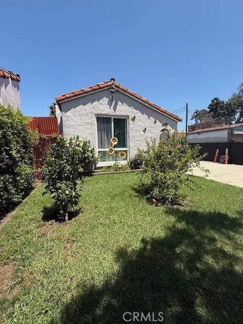 517 W 110th