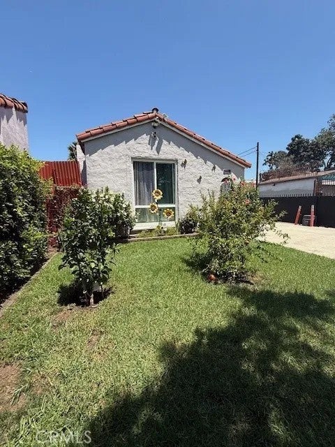 517 W 110th