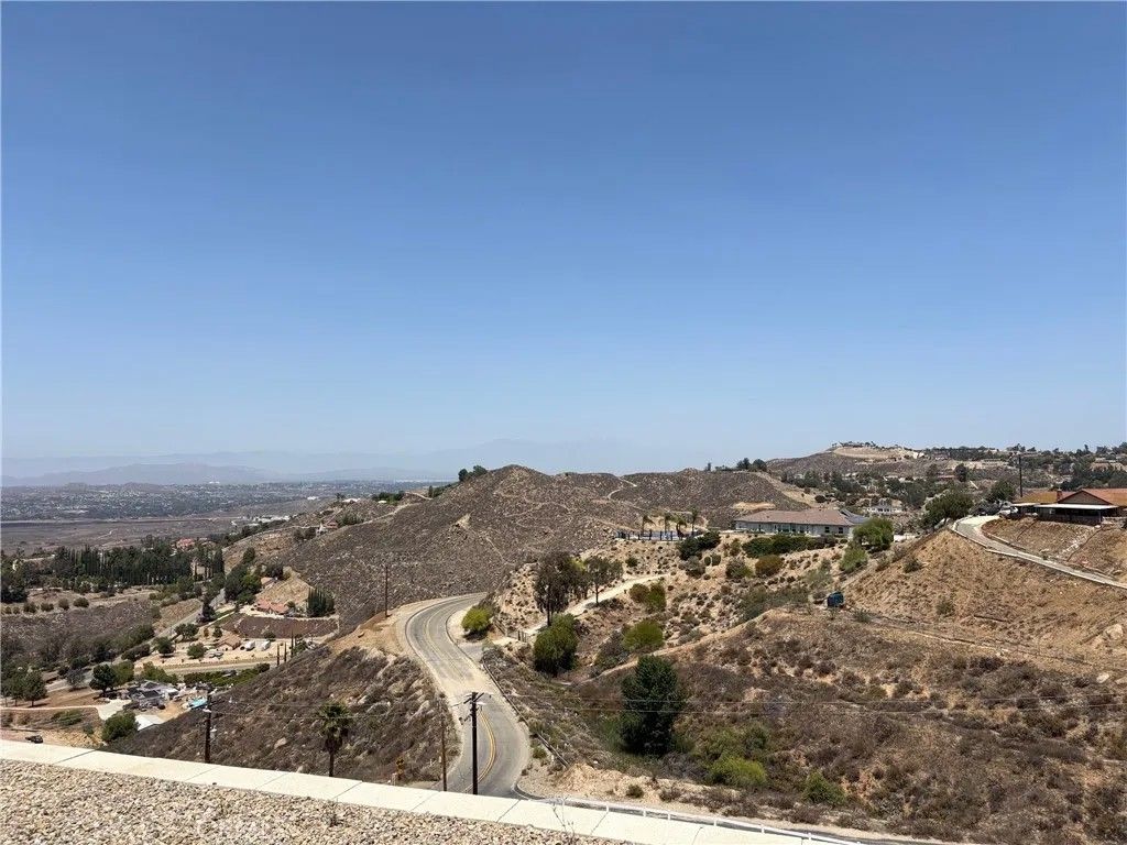 Photo of 20825 Lakemount Ct, Perris, CA 92570 (MLS # IG25138655)