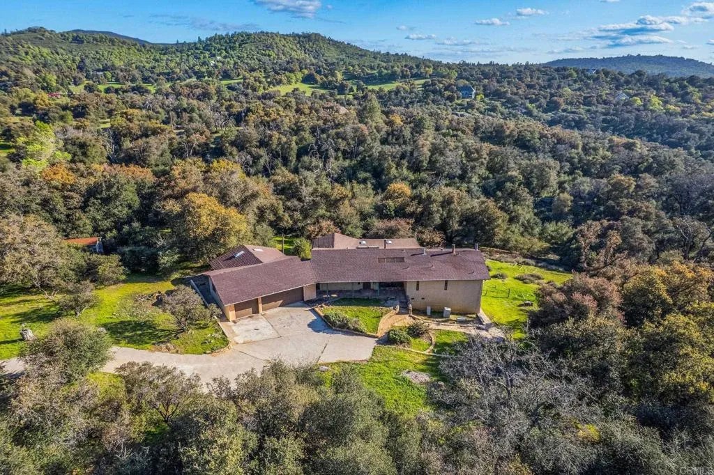 3252 Pine Hills Road