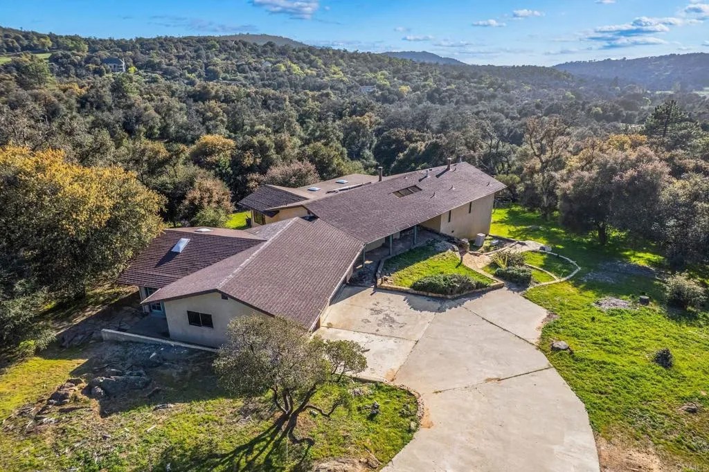 3252 Pine Hills Road