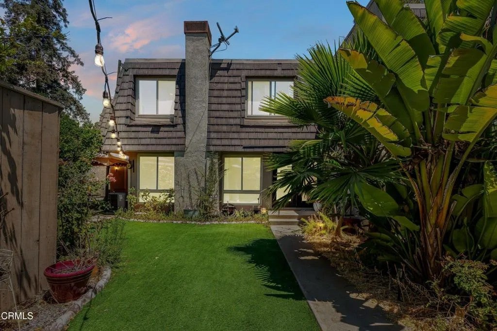 1541 Eucalyptus Circle