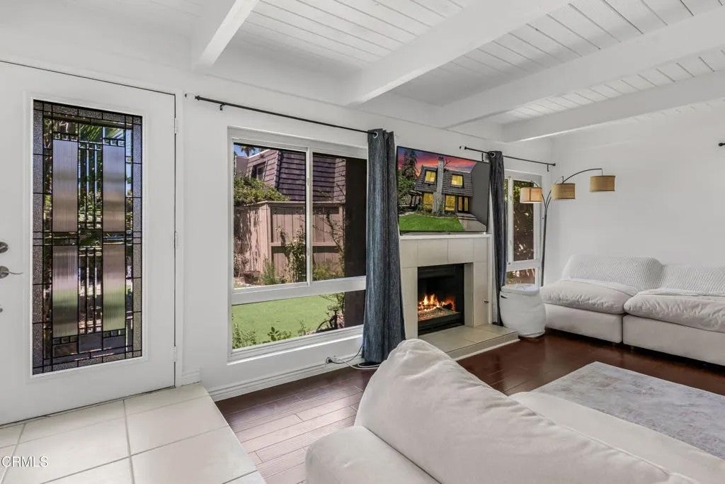 1541 Eucalyptus Circle