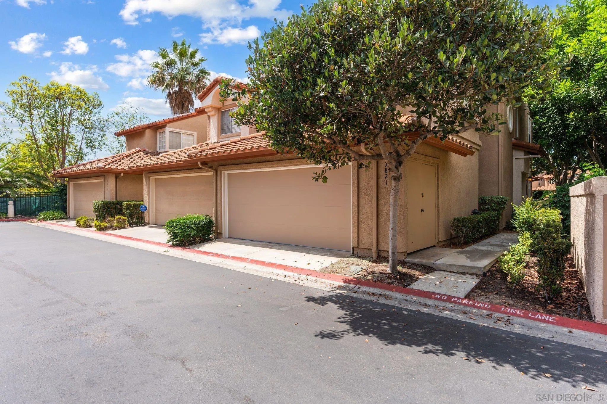 3821 Creststone Pl.