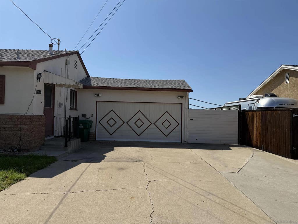 Photo of 6412 Clara Lee Avenue, San Diego, CA 92120 (MLS # 260020345)
